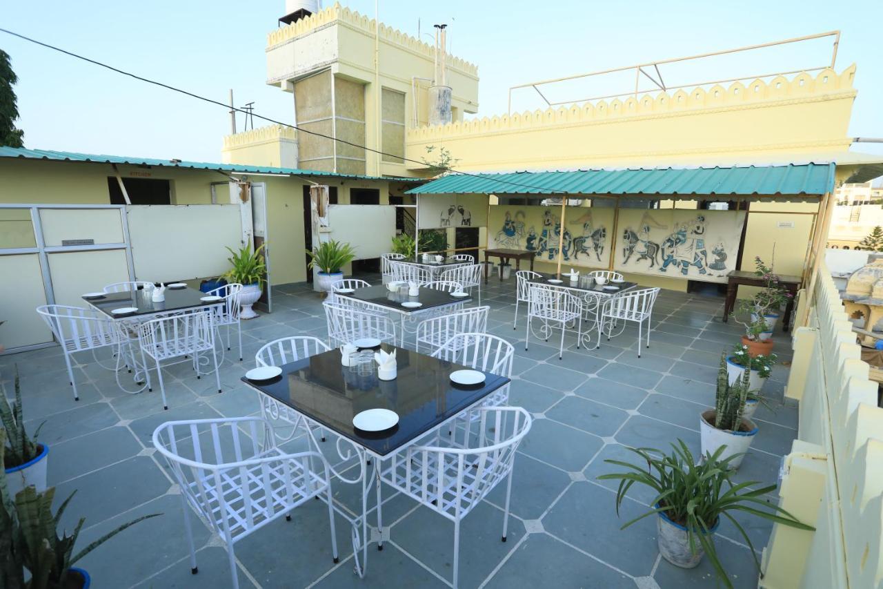 The Kesar Niwas Hotel Udaipur Exterior foto