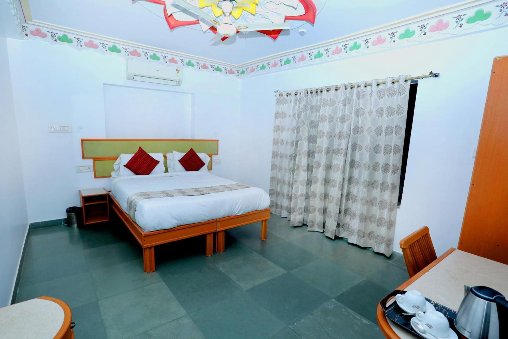 The Kesar Niwas Hotel Udaipur Exterior foto